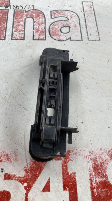 4B0839885 audi A3 sportback sağ kapı dış açma kolu braketi