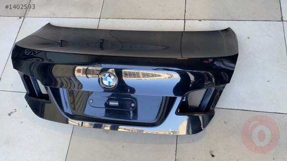 BMW F10 520 525 530 ÇIKMA ORJİNAL BAGAJ KAPAĞI SİYAH BOYASIZ