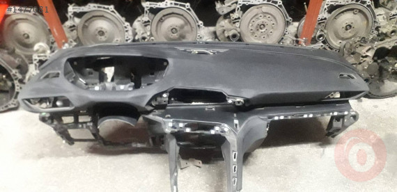 PEJO  3008  ÇIKMA  ÖN  GÖĞÜS  LİDER PEUGEOT