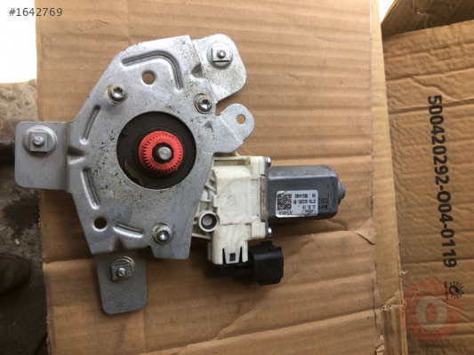 Courier çıkma sol ön cam motoru