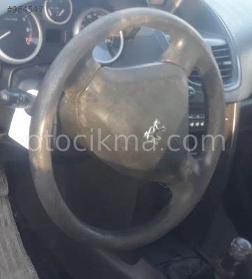 2009 model peugeot 207 1.4 benzinli çıkma direksiyon simidi
