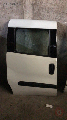 FİAT DOBLO SÜRGÜLÜ SAĞ KAPI ORJİNAL HATASIZ
