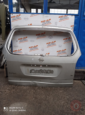 Opel Zafira Arka Bagaj Kapağı