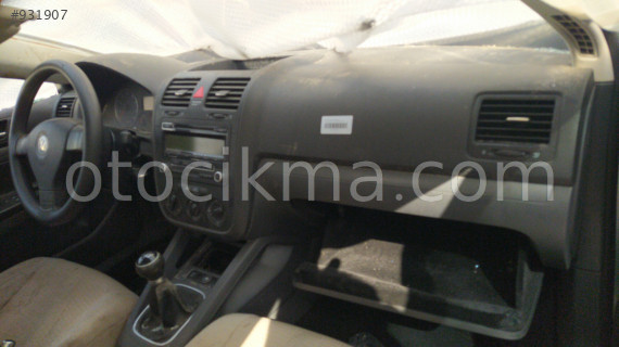 Volkswagen Jetta golf5 çıkma orijinal BSE motor