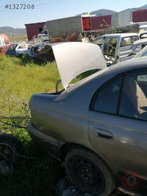 toyota corona bagaj kapağı