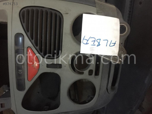 Fiat Albea Torpido Orta Gövdesi hatasız orjinal çıkma