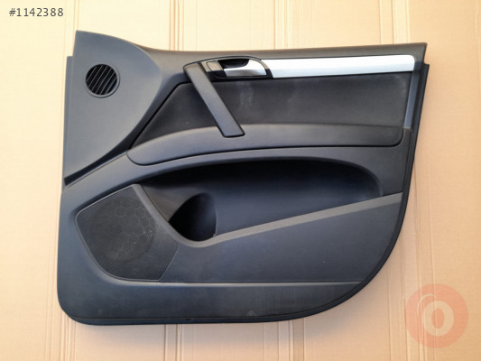 AUDİ Q7 07-09 KAPI DÖŞEMESİ SAĞ ÖN (SİYAH) 4L1867104E WFA