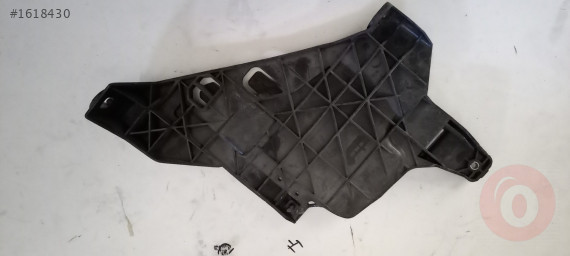 8R0941453A - Audi Q5 Sol Far Alt Tablası Orjinal Çıkma