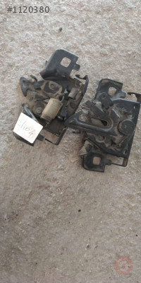 Renault Clio-4 motor kaput kilidi