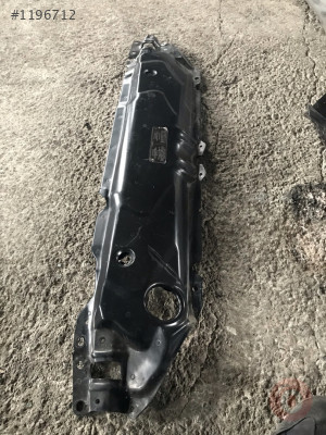 BMW e60 e61 5.30d ön üst eğilim paneli