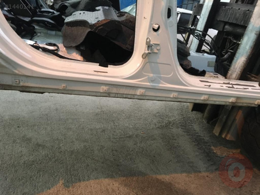 Honda Civic FC5 Sağ Kesme Marşbiyel Hatasız Orjinal Çıkma