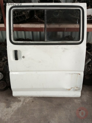 MİTSUBİSHİ L300 SOL SÜRGÜLÜ KAPI