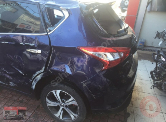 Nissan Pulsar 2016-2017 Sol Stop Çıkma Sökme Parça