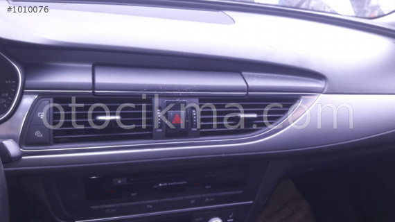 AUDİ 2015 2.0 TDİ ÜFLEME IZGARALAR ÇIKMA PARÇA