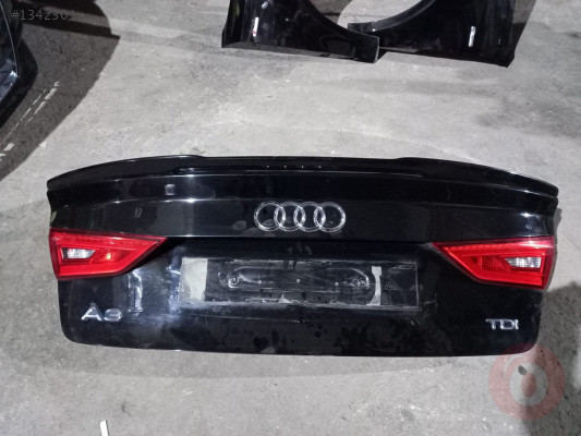 2015 AUDİ A3 SEDAN HATASIZ ORJİNAL ÇIKMA BAGAJ KAPAĞI