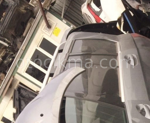2014 MERCEDES 220 GLK ORİJİNAL SOL ARKA KAPI CAMI.