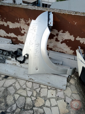 Opel Meriva sağ ön çamurluk 2005 çıkma parça