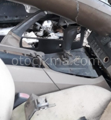 KOMPLE ÇIKMA 2001 VOLVO S80 VİTES KONSOLU.