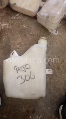 peugeot 306 çıkma silecek su bidonu