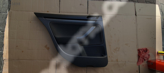 VW JETTA 05-10 SOL ARKA KAPI DÖŞEMESİ 1K5867211AR TRV