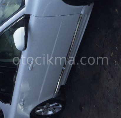VOLVO S80 ORİJİNAL SAĞ YAN PANEL.