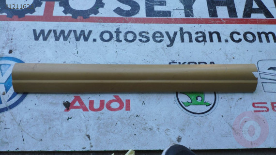 51477025007 bmw 5 serisi e60 sağ ön kapı eşiği kaplaması