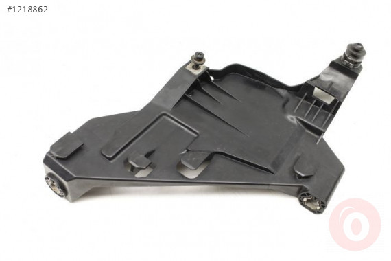 AUDİ Q5 13-17 FAR ALT BRAKETİ SOL 8R0941453A