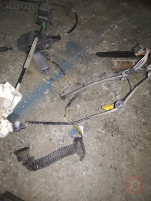 Ford mondeo sol arka kapı iç tesisatı