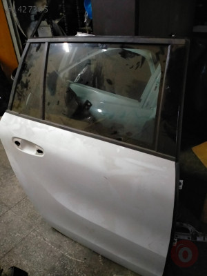 Citreon c4 Picasso sağ arka kapı