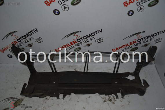 MERCEDES E SERİSİ W212 A212 ALT RADYATÖR BRAKETİ