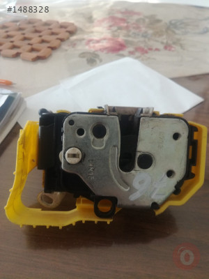 Fiorino sürgülü kapı iç kilidi sağ.1370896080