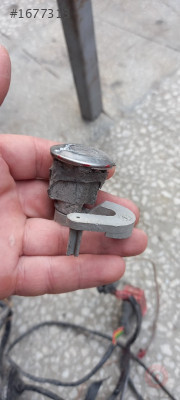 Peugeot 306 sağ ön kapı kilit şifresi