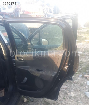 2009 model peugeot 207 1.4 çıkma sağ arka dolu kapı
