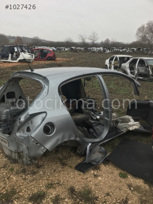 OPEL CORSA D KESME TAVAN ÇIKMA PARÇA