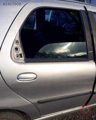 fiat albea çıkma sağ arka kapı