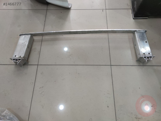 Volvo V90 S90 Ön Tampon Demiri 32246763 100471107