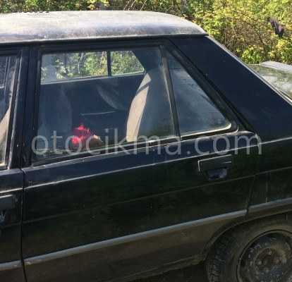 1988 model renault broadway 1.4 çıkma sol arka kapı