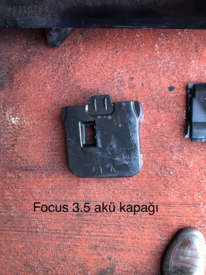Ford focus akü kapağı çıkma orjinal