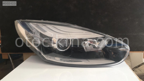 Renault Megane 3 sağ far makyajlı kasa