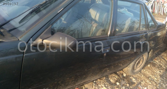 1996 model daewoo racer 1.5 çıkma sol yan panel