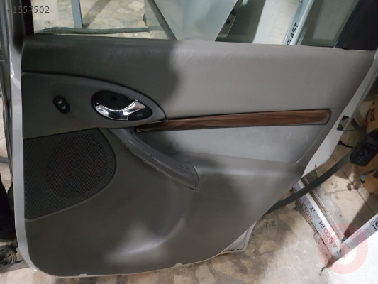 Ford Focus MK1 Sağ Arka Cam Düğmesi Hatasız Orjinal Çıkma
