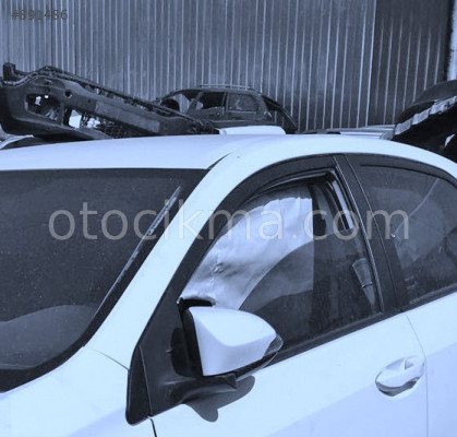 2017 TOYOTA COROLLA ÇIKMA  SOL ÖN KAPI CAMI.