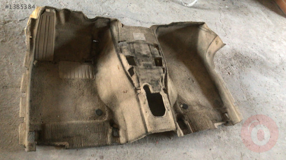 960306 bmw 5 serisi e60 ön taban halısı