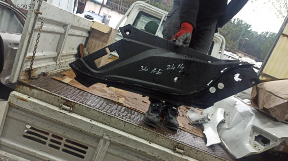 VOLVO XC90  PANEL ÜST PLASTİĞİ SAĞ TARAF ORİJİNAL ÇIKMA 2016