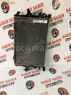 Volkswagen Transporter T-5 radyatör cıkma
