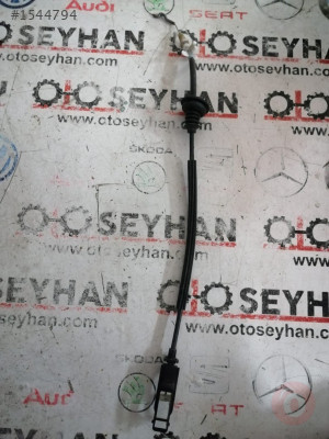 5K4839085E volkswagen golf 6 sağ arka kapı kilidi halatı