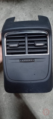 8V0819203A - Audi A3 Orta Konsol Arka Üfleme Orjinal Çıkma