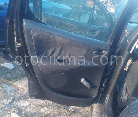 2009 model peugeot 207 1.4 benzinli çıkma sol arka kapı camı