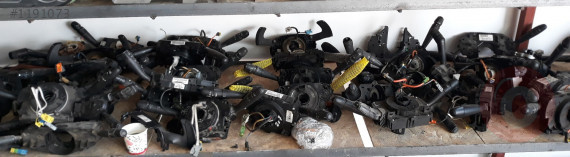 peugeot 208 çıkma sinyal kolu