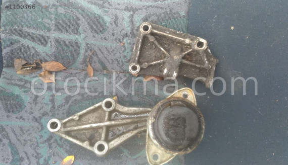 peugeot 106 çıkma 1.4 motor üst kulağı